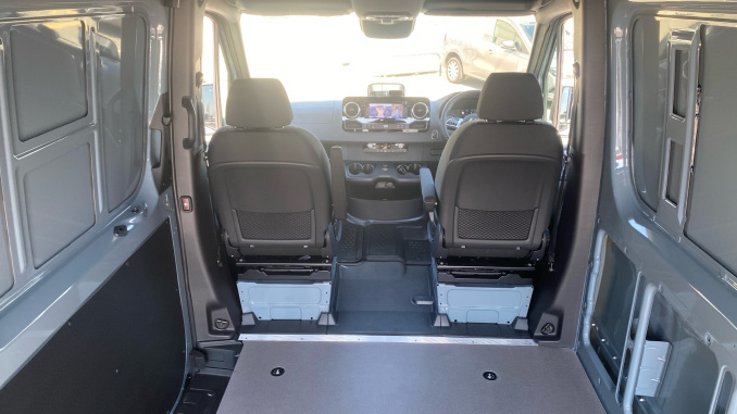 Mercedes-Benz Sprinter 319Cdi L2 Diesel Rwd 3.5t H2 Pro Van 9G-Tronic - Image 25